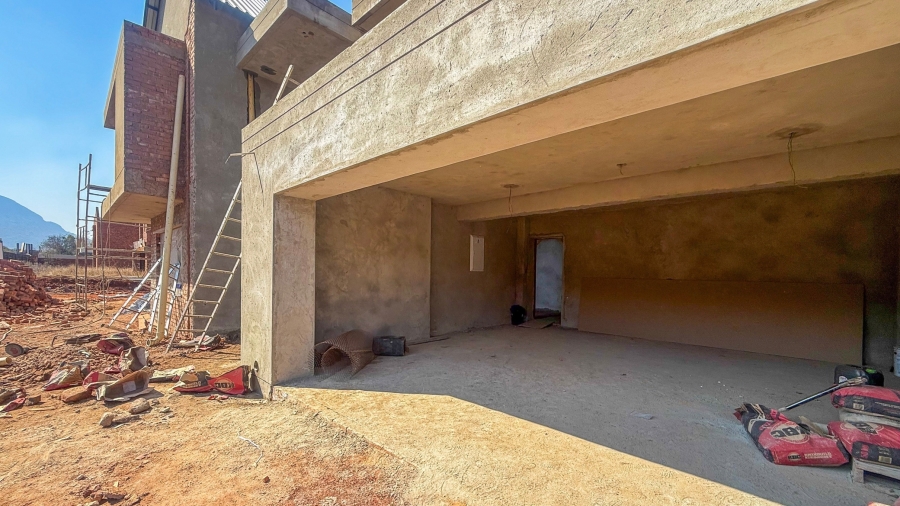 5 Bedroom Property for Sale in Leloko Lifestyle Estate North West